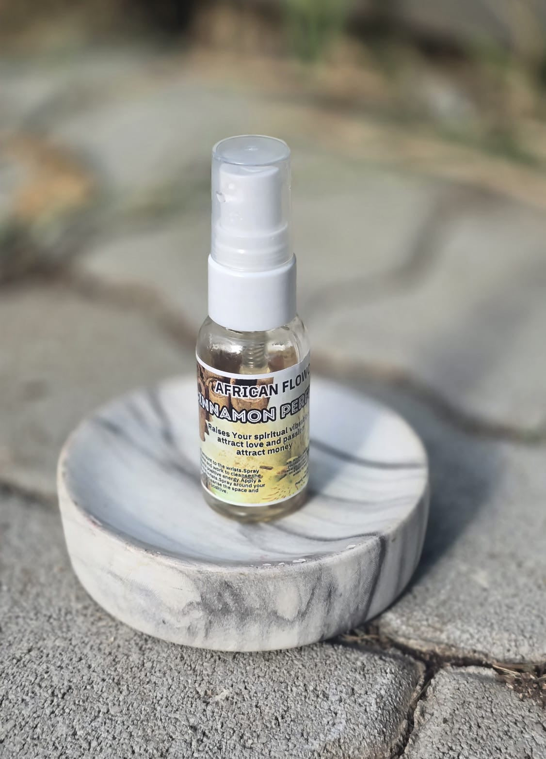 Cinnamon perfume